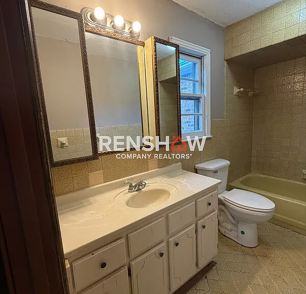 155 Moore Rd — Photo 18