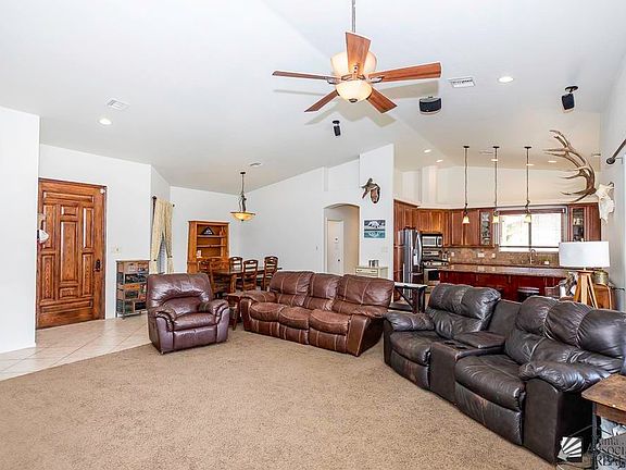 5th image of 2773 S Aurora Ave