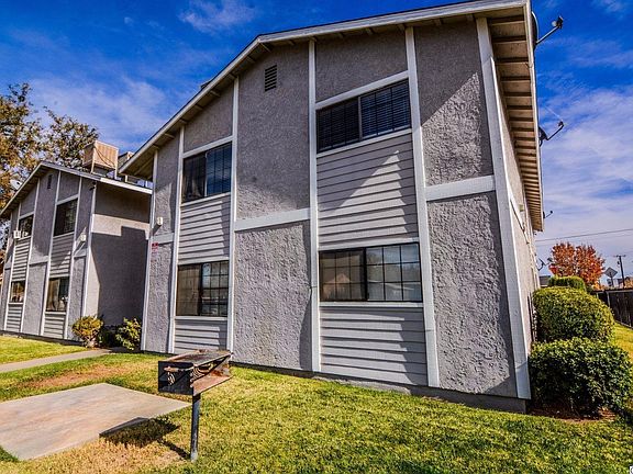 2nd image of 407 E Avenue Q3