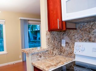 905 W Middlefield Rd, Mountain View, CA 94043