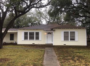 830 W Pearl St, Goliad, TX 77963