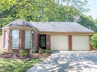 6767 Colony Pointe South Dr, Indianapolis, IN