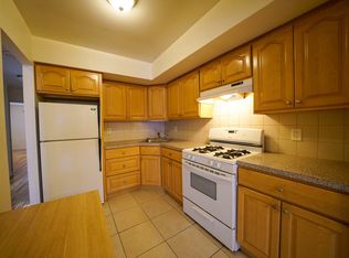 28-49 38th St #3B, Astoria, NY 11103