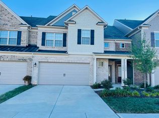1004 Crest Oak Ln, Fort Mill, SC 29707