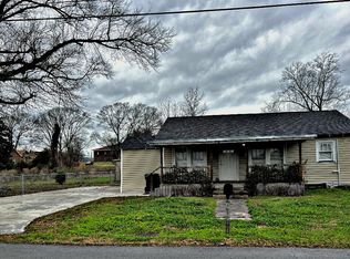 1305 Arledge St, Hattiesburg, MS 39401