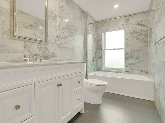 4th image of 156 Macdonough St Floor 2