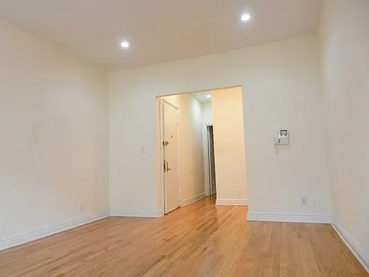 Rented by J & M Realty Services Corp (Management) | media 8