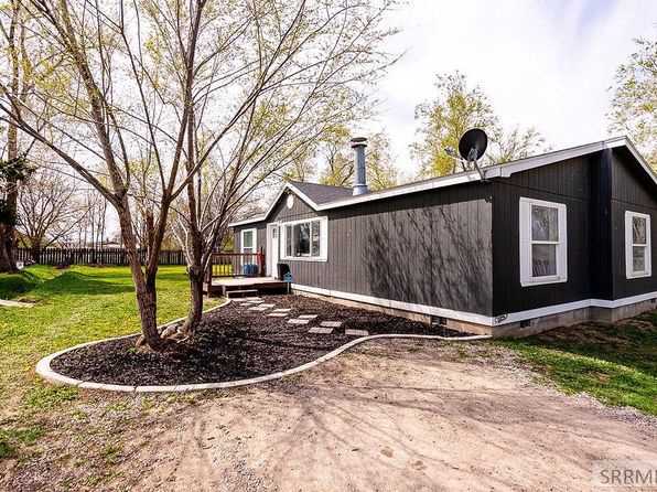 1635 Highland Dr, Blackfoot, ID 83221