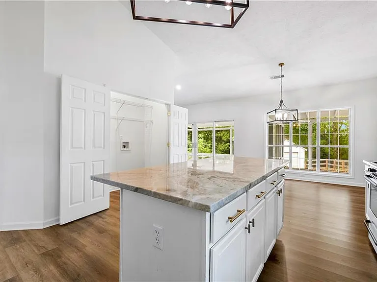 1525 Keystone Dr — Photo 19