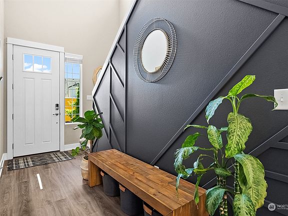 5th image of 14532 200th Avenue E
