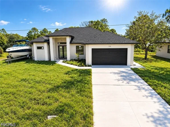 1102 Greenwood Ave, Lehigh Acres, FL 33972