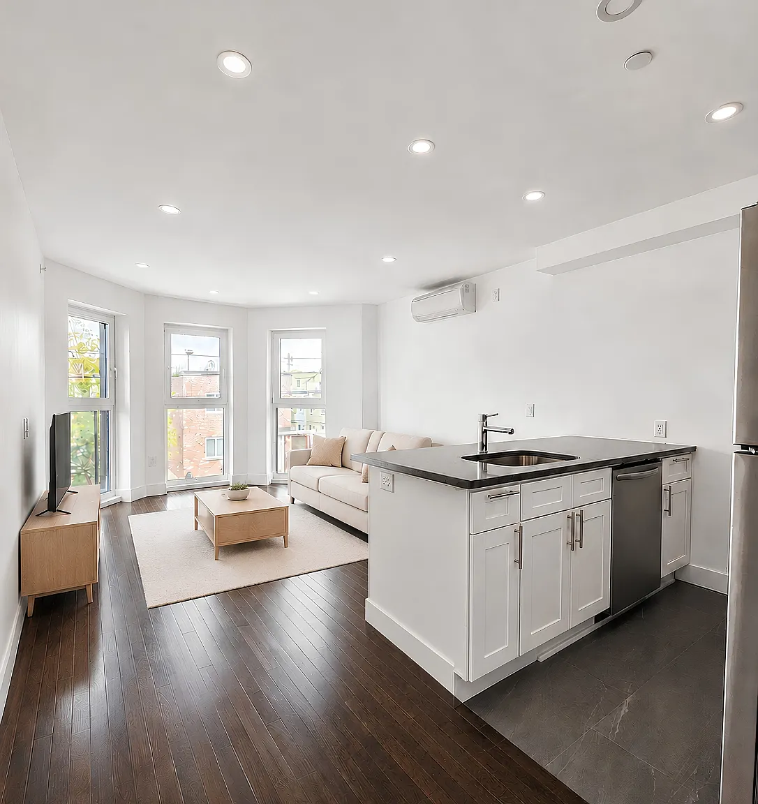 28-50 47th Street — Photo 3