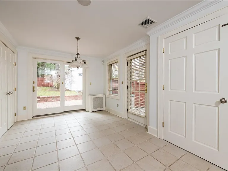 16 Lodge Rd — Photo 14