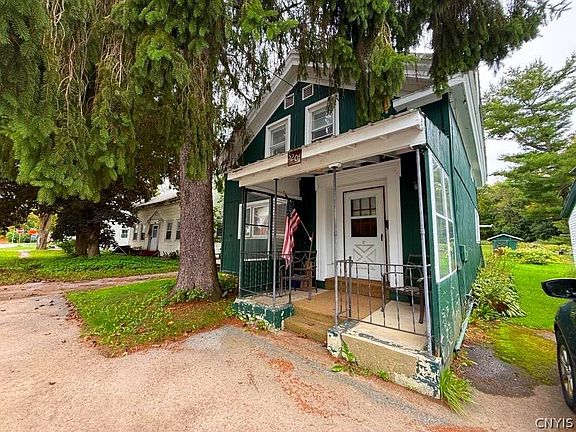 2nd image of 3201 N Main St