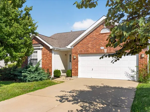 1972 Briarfield Dr, Lake Saint Louis, MO 63367