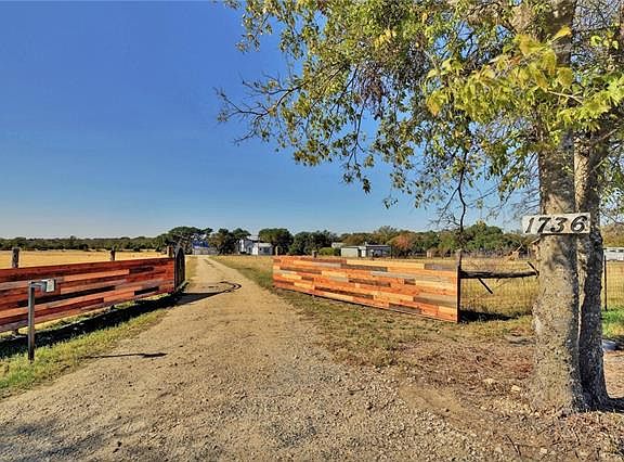 4th image of 1736 County Road 130