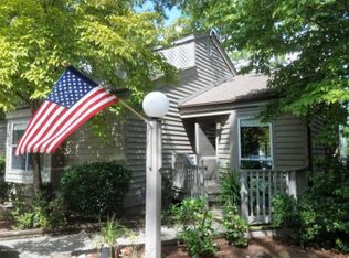 7401 Windward Dr, New Bern, NC 28560