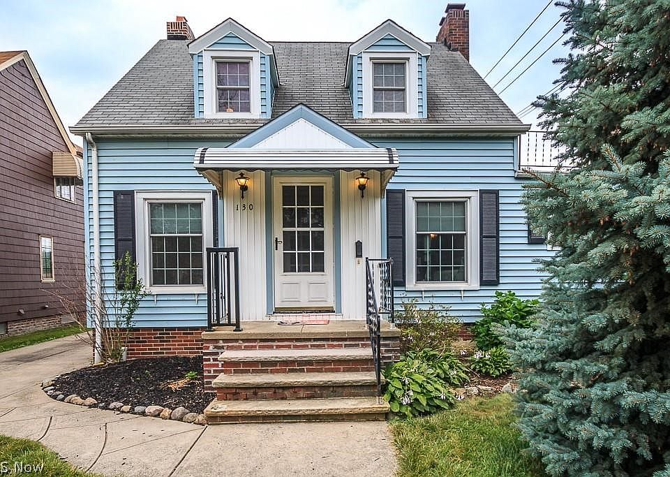 1st image of 130 E 191st St