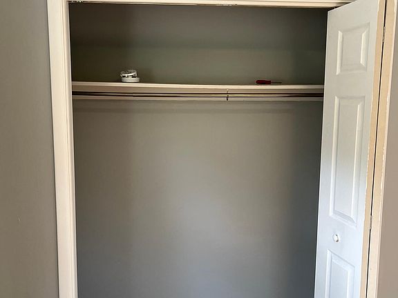 2nd image of 560 Grant St #1