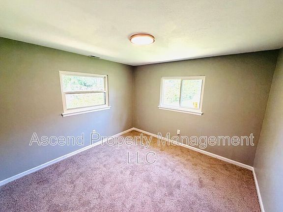 5th image of 717 Caruthers Rd