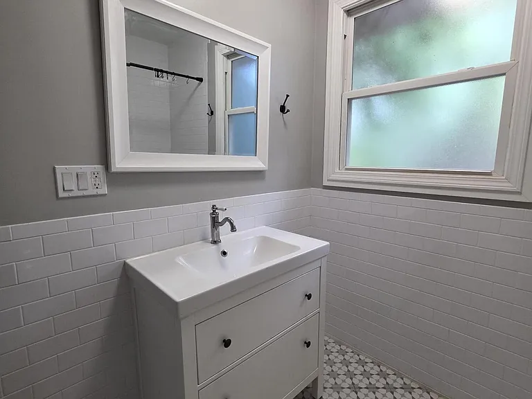 3353 Dellwood Ave — Photo 12