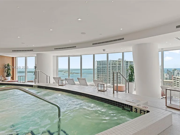 300 Biscyane Boulevard Way #1202 — Photo 39