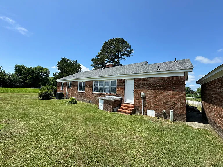 6015 Jackson Swamp Rd — Photo 12