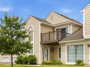 434 Le Parc Cir #434, Buffalo Grove, IL 60089