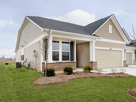 3rd image of 834 Tuxedo Dr