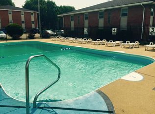 411 Greenbriar Dr, Normal, IL 61761