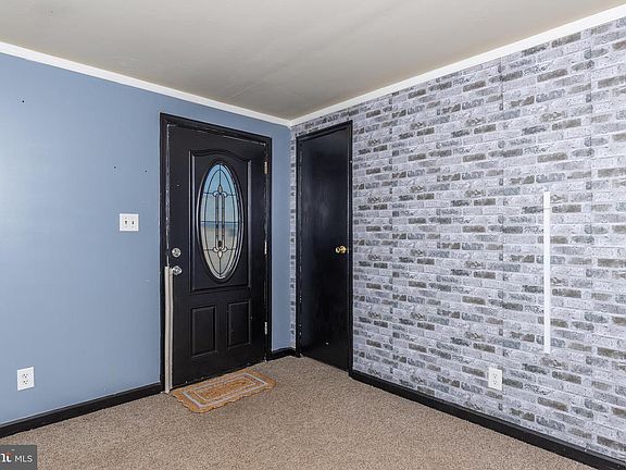 4th image of 6009 Circle Dr