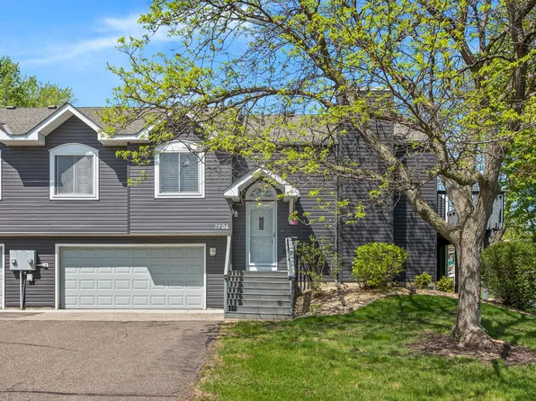 2506 Geranium Ave E, Maplewood, MN 55119