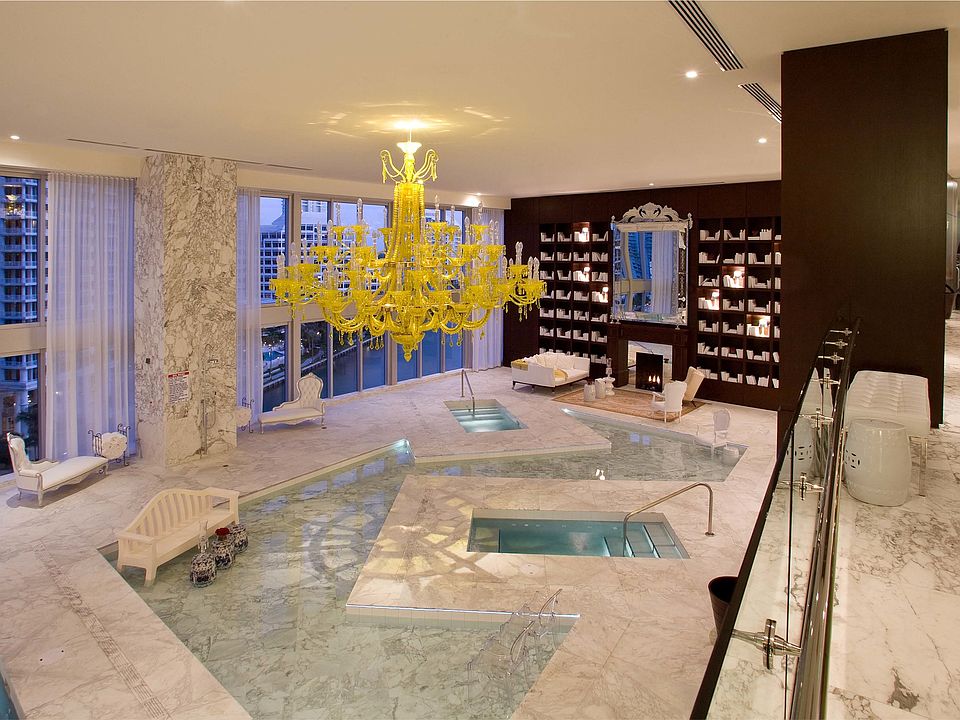 1st image of 485 Brickell Ave #0000