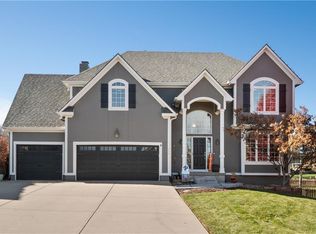 640 SW Derby Cir, Lees Summit, MO 64081