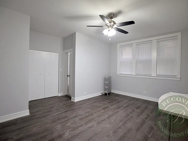 The 1521 Sherwin — Photo 2
