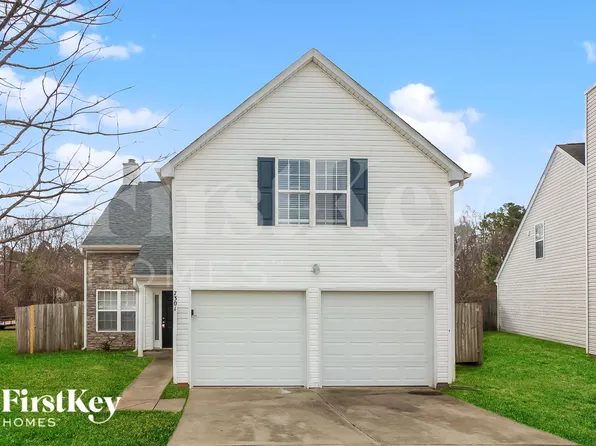 7301 Hidden Creek Dr, Charlotte, NC 28214