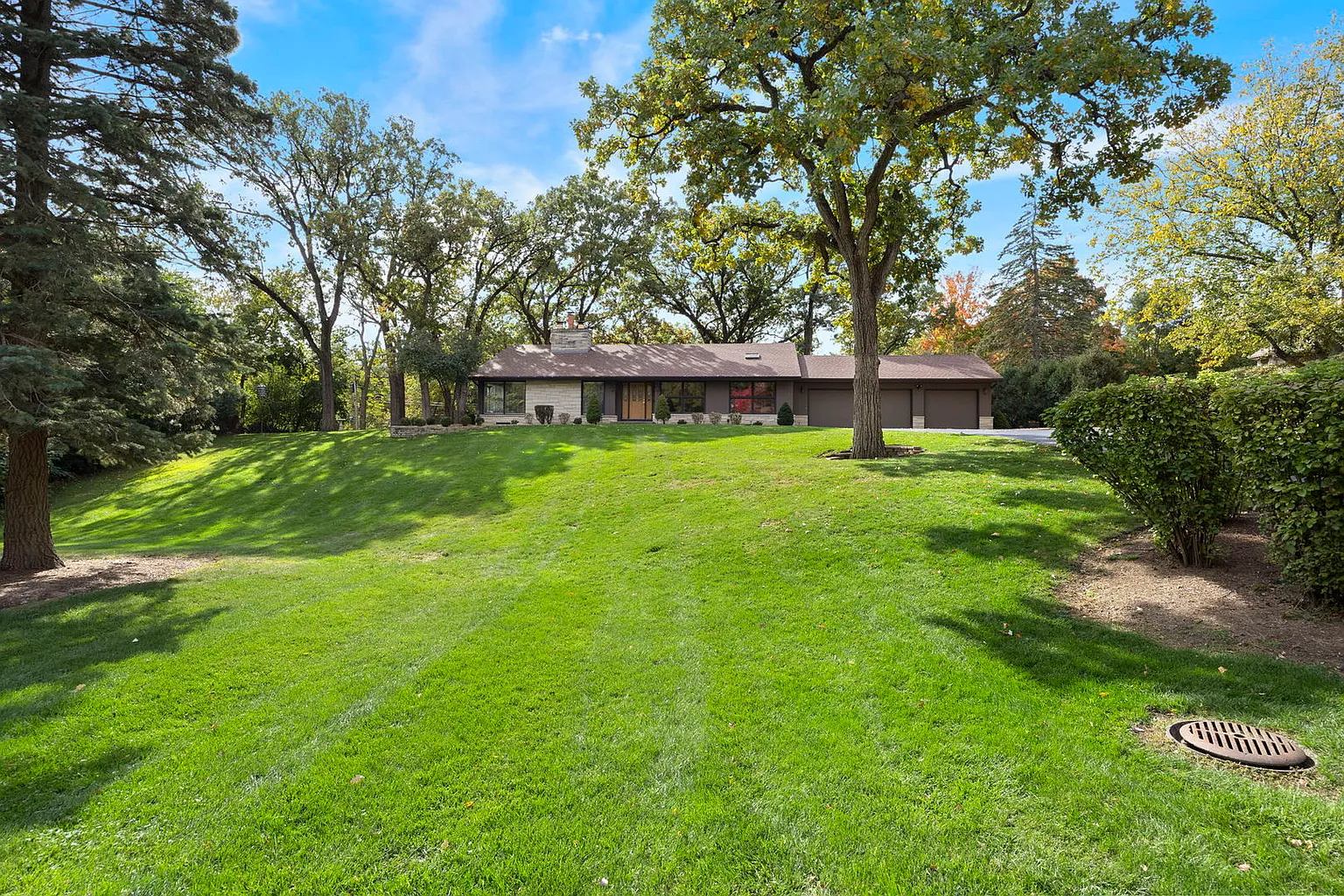 1007 Beau Brummel Dr photo 1