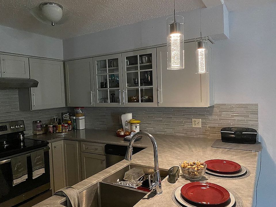 1st image of 6261 Ludington Dr #1-806