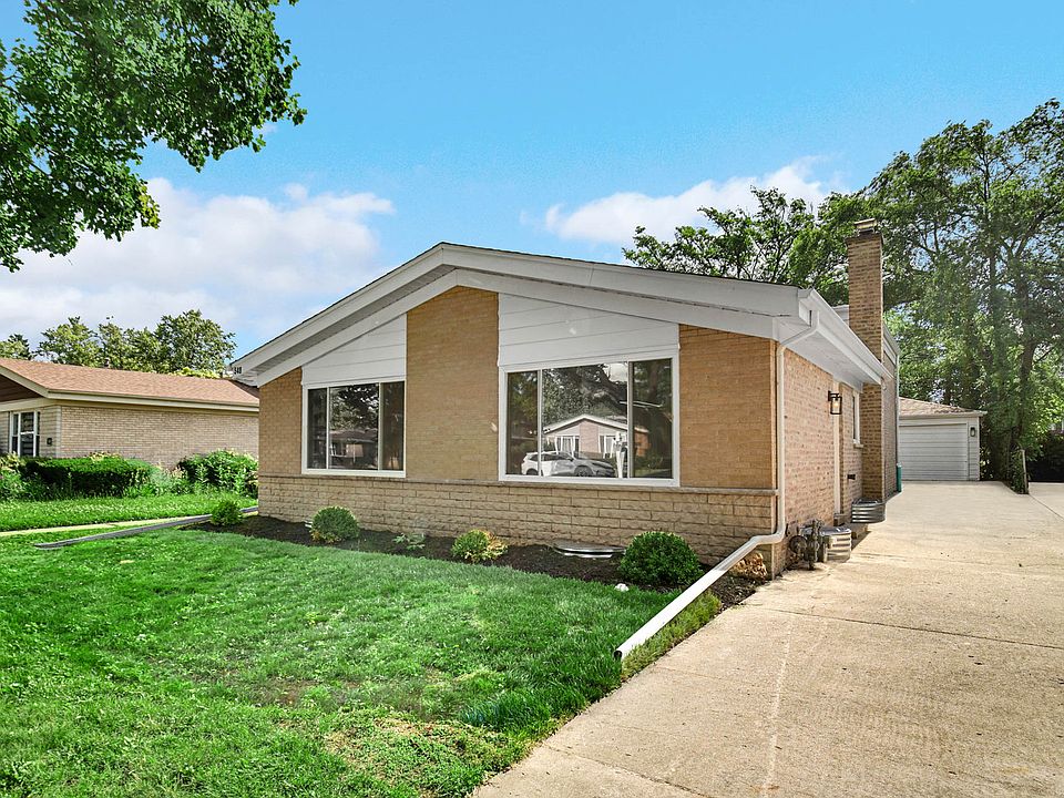 1st image of 548 Leamington Ave