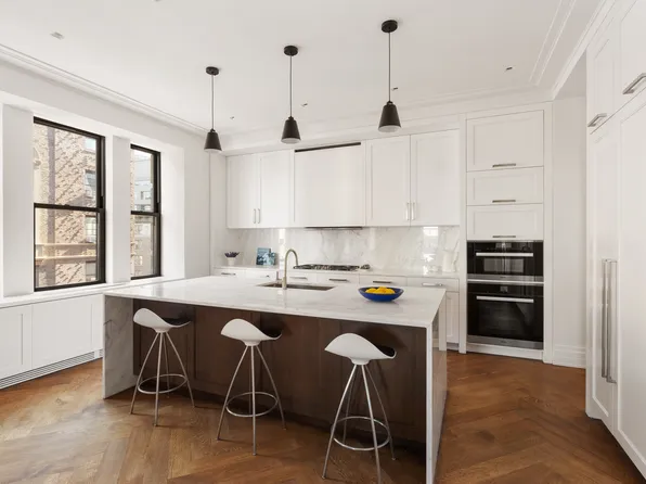 235 West 75th Street image 1 of 13