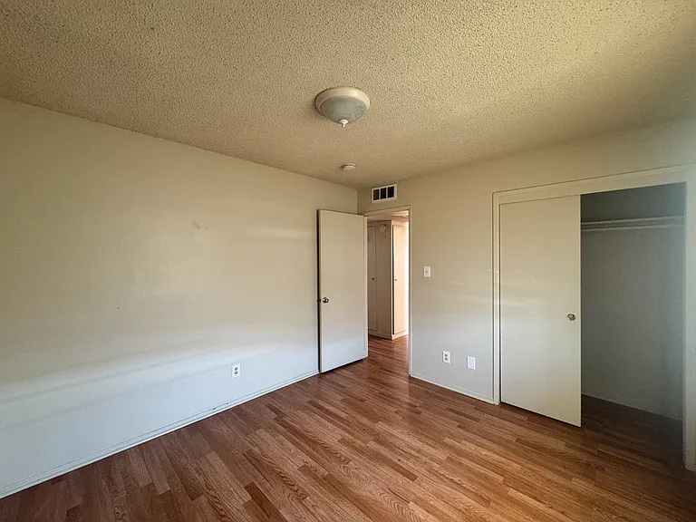 213 N 3rd Ave #9 — Photo 6