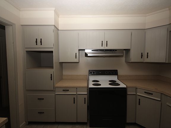4th image of 936 Melrose Dr
