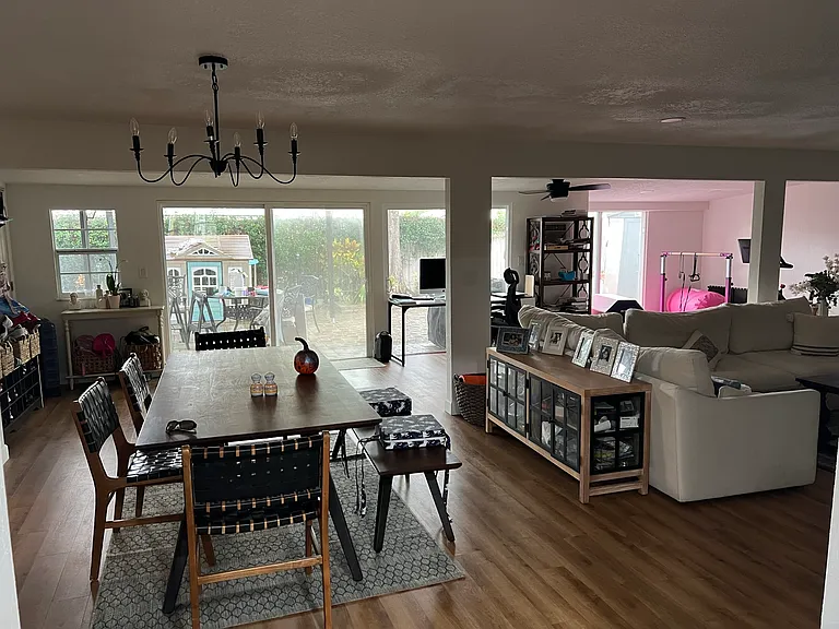 90 Coral Dr — Photo 3