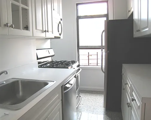 Rented by Metropolitan Equities | media 15