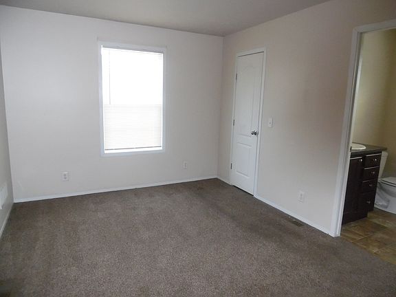 5th image of 41021 Old Michigan Ave #W121