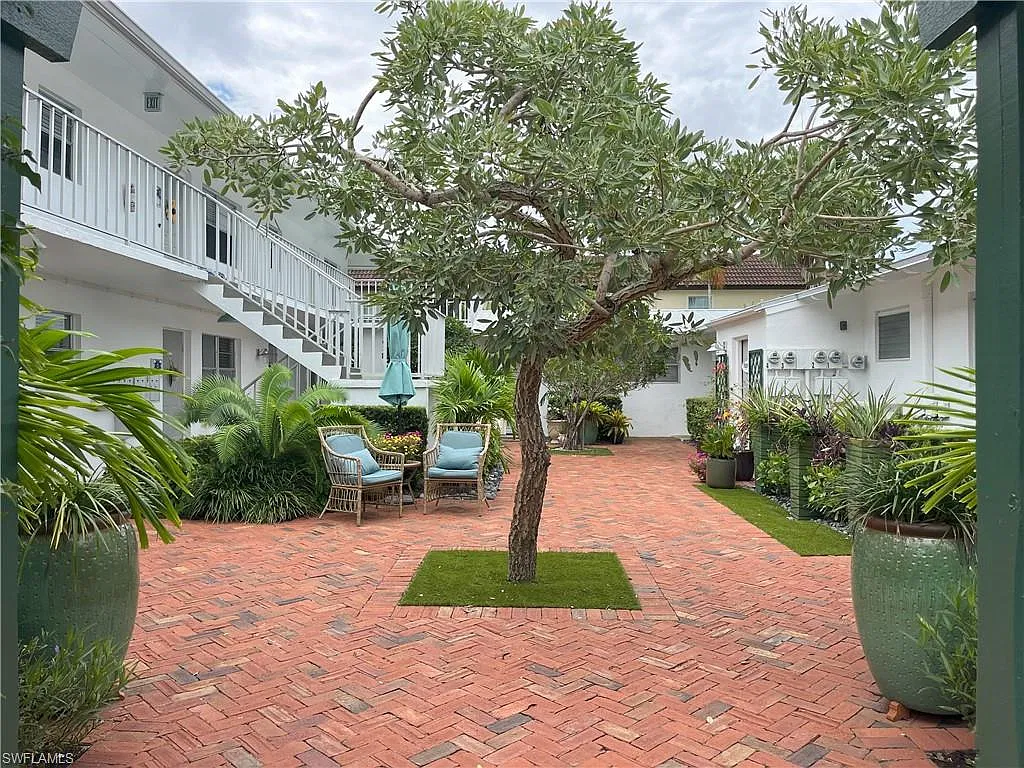 2 bed, 1.0 bath, 750 sqft, $1,765 — Photo 3