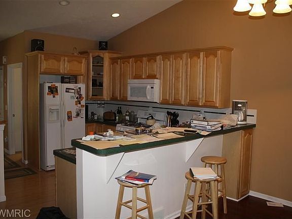 2nd image of 4381 Idlewood Dr SW