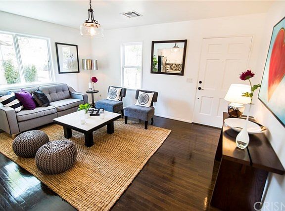 2nd image of 3243 Del Vina St