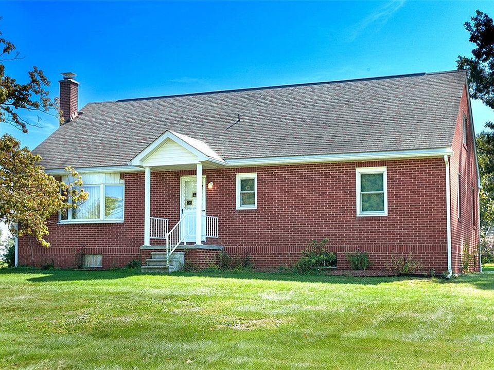 1st image of 150 Emerson St