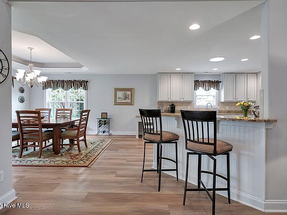 5th image of 1019 Leesburg Drive